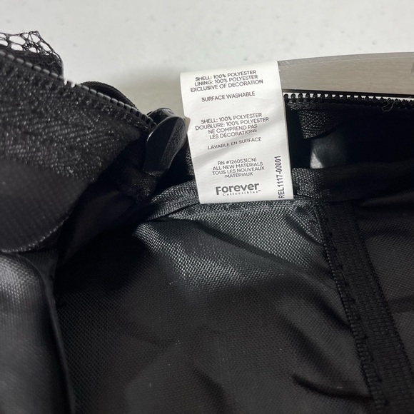 NHL FOCO USA Chicago Blackhawks Backpack NWT Black - Picture 10 of 12